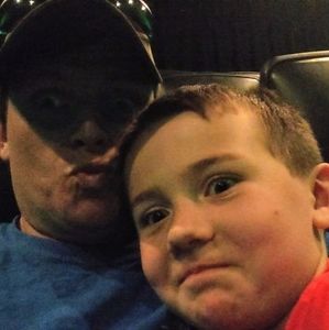 Meet your Posher, Lewis